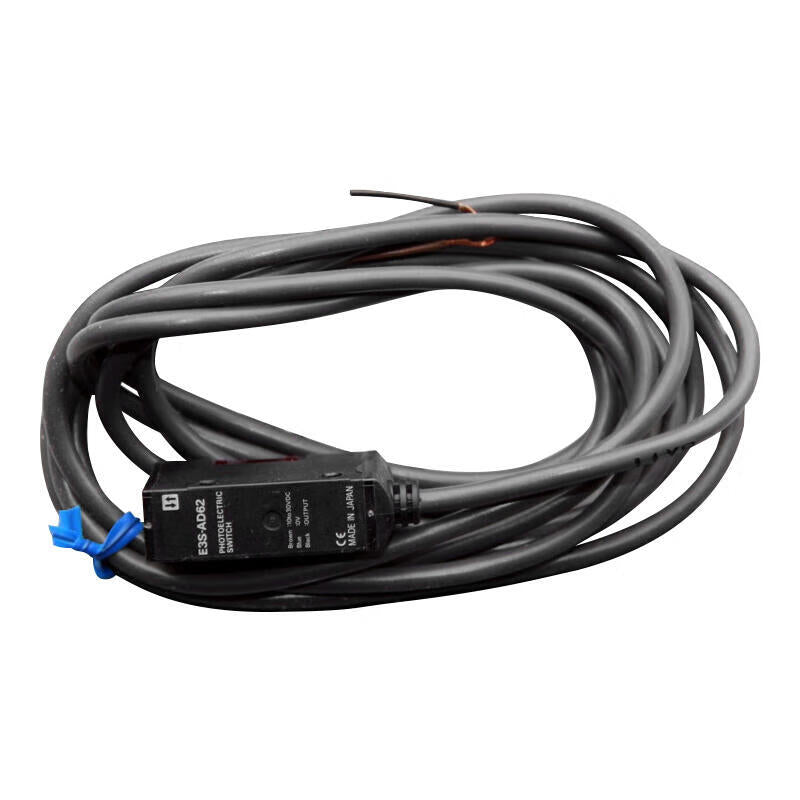 Omron amplifier built-in photoelectric switch (medium); E3S-AD62 5M