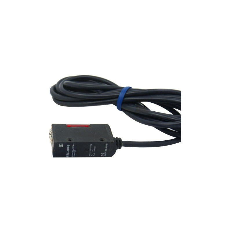 Omron amplifier built-in photoelectric switch (medium); E3S-AD63 2M
