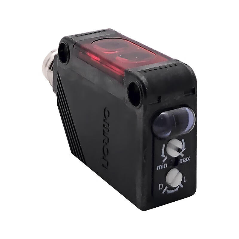 Omron built-in small amplifier type photoelectric sensor; E3Z-R66 BY OMC