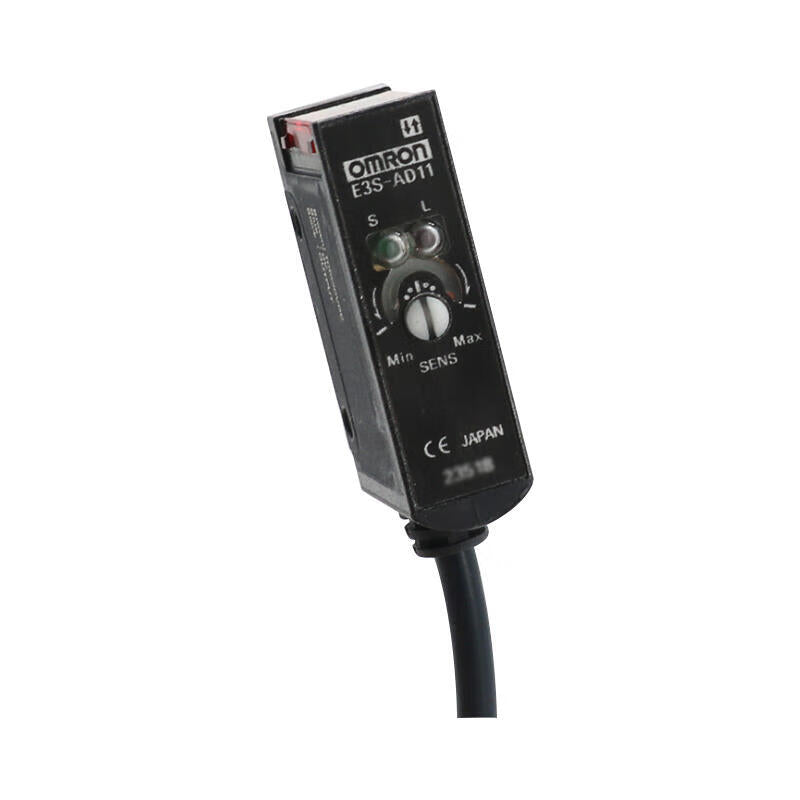 Omron amplifier built-in photoelectric switch (medium); E3S-AD11 5M