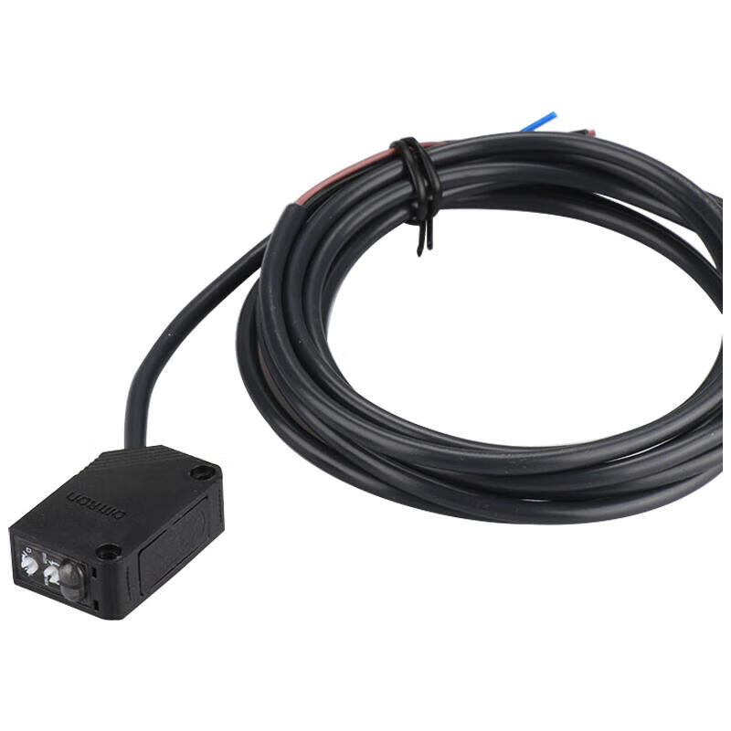 Omron built-in small amplifier type photoelectric sensor; E3Z-D82K 2M BY OMS