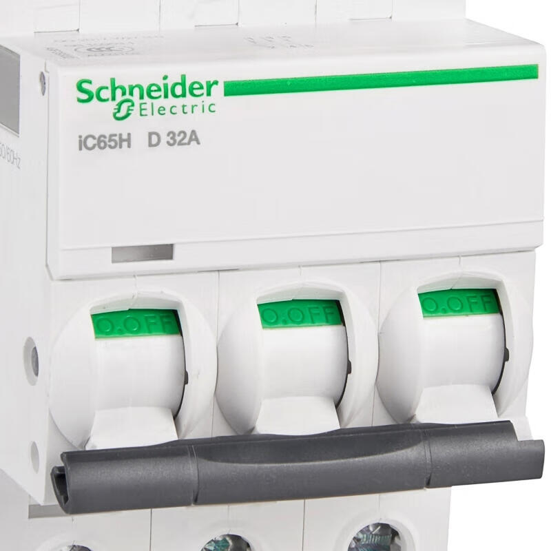 Schneider Electric iC65H 3P D32A Miniature Circuit Breaker