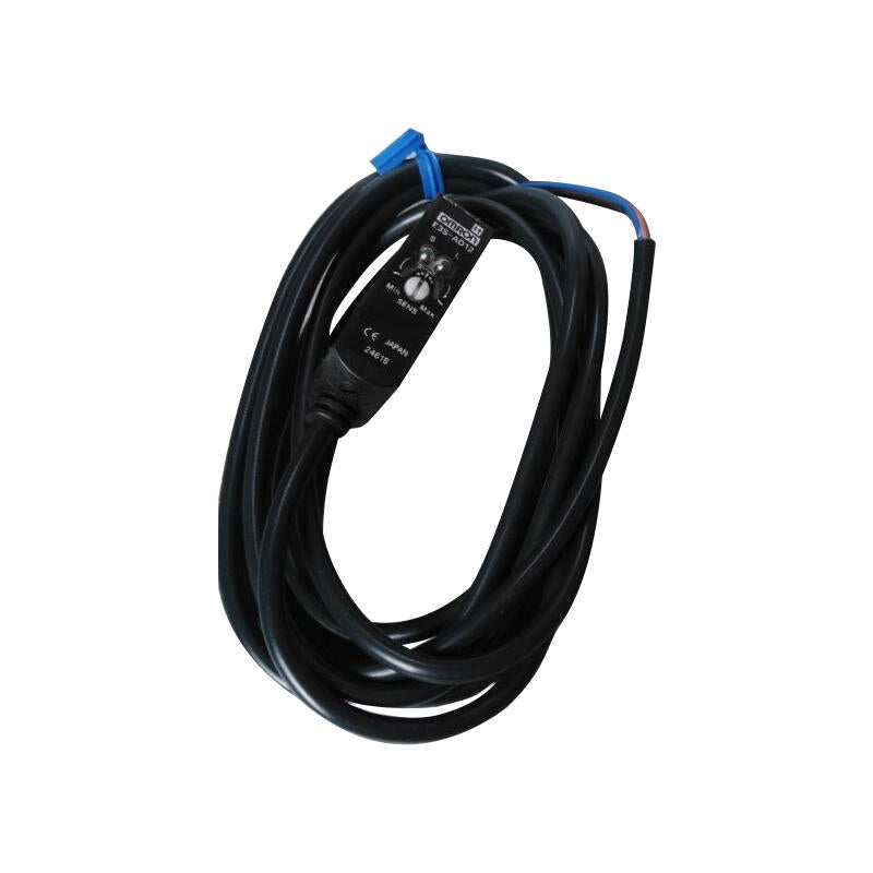 Omron amplifier built-in photoelectric switch (medium); E3S-AD12 5M