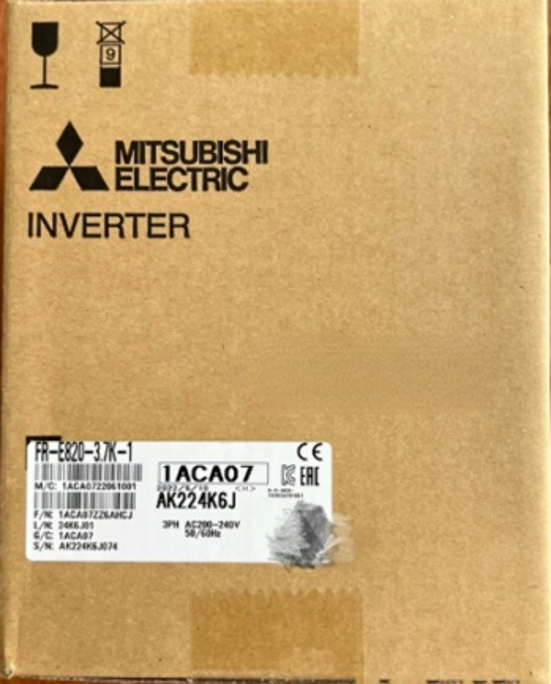 1pcs Mitsubishi Frequency Converter FR-E820-3.7K-1