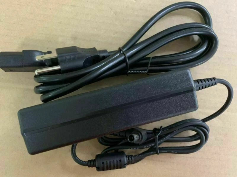 1x TC-Helicon VOICESOLO FX150 monitor speakers universal power adapter