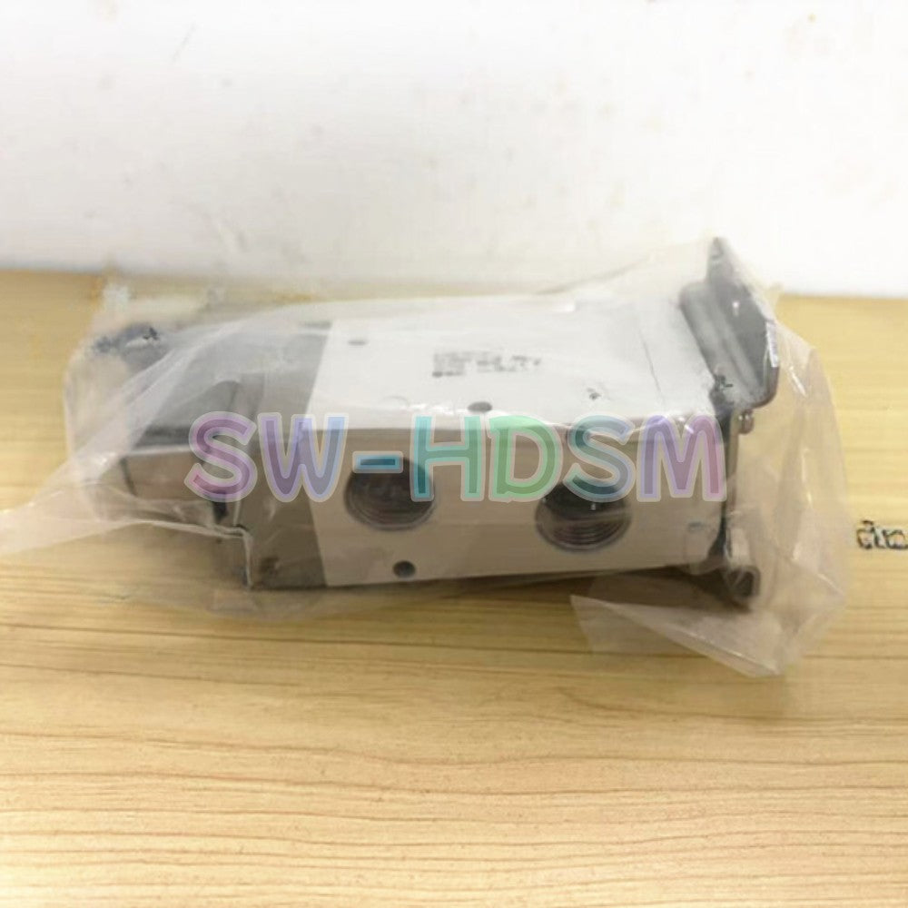 1PCS for SMC Solenoid Valve VP742R-5DZ1-04A-F Freight Free