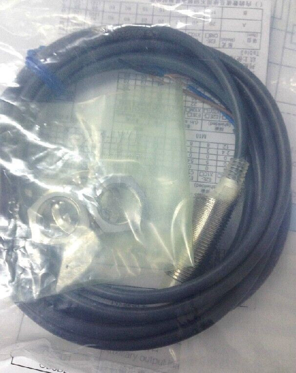 1PC Omron E2E-X5ME2-Z Proximity Sens E2EX5ME2Z