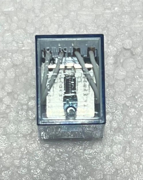 Lot of 7X Omron My4j Relay 24Vdc #
