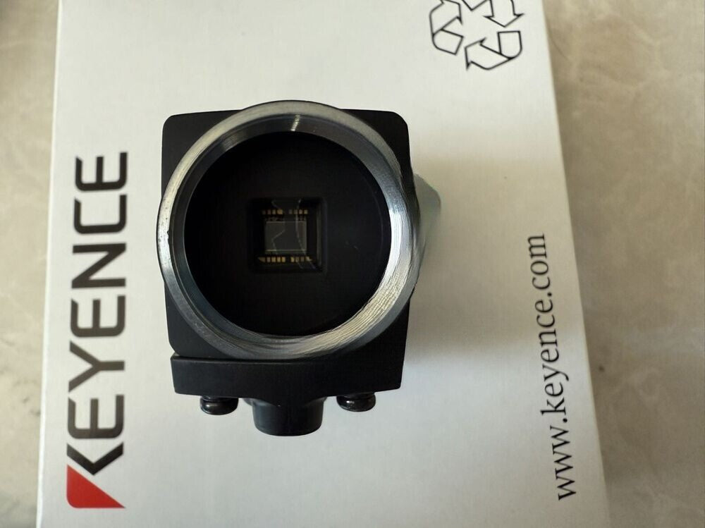 1pcs KEYENCE CV-035M High Speed Digital Camera