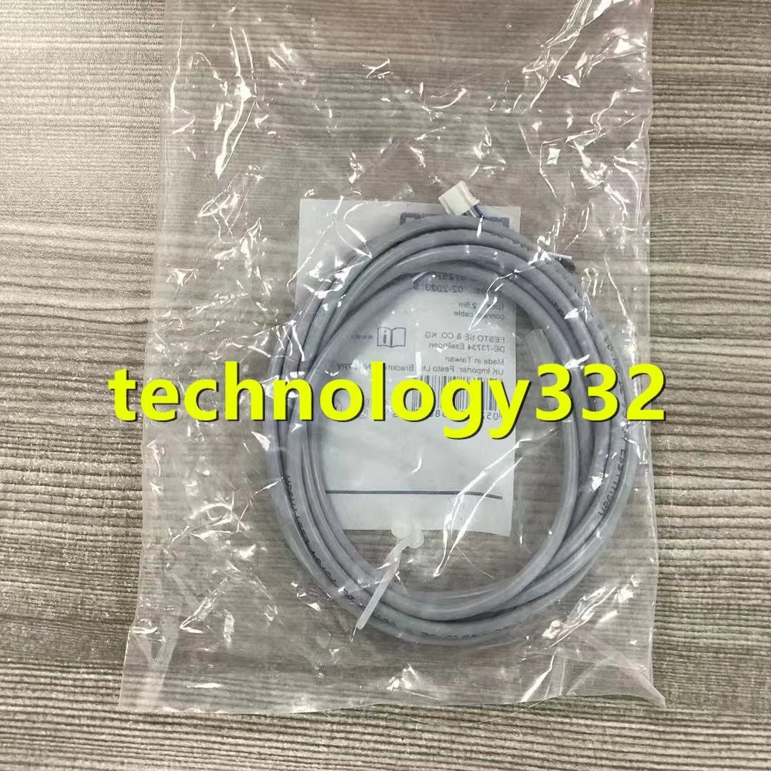1PC FESTO Sensor connection cable NEBS-L1G4-K-2.5-LE4 572576 #LM #P