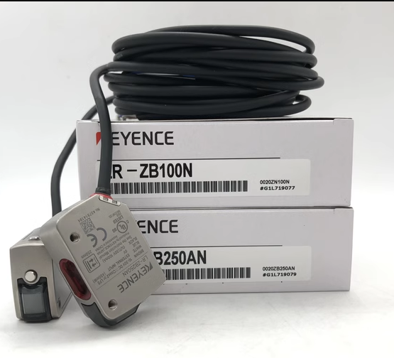 KEYENCE LR-ZB100N Laser Sensor