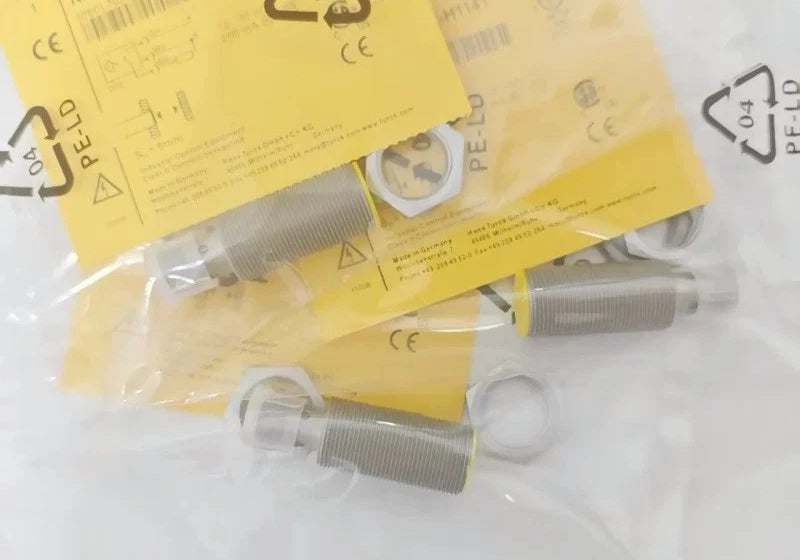 1PCS FIT FOR proximity switch Ni8U-MT18-AP6X-H1141