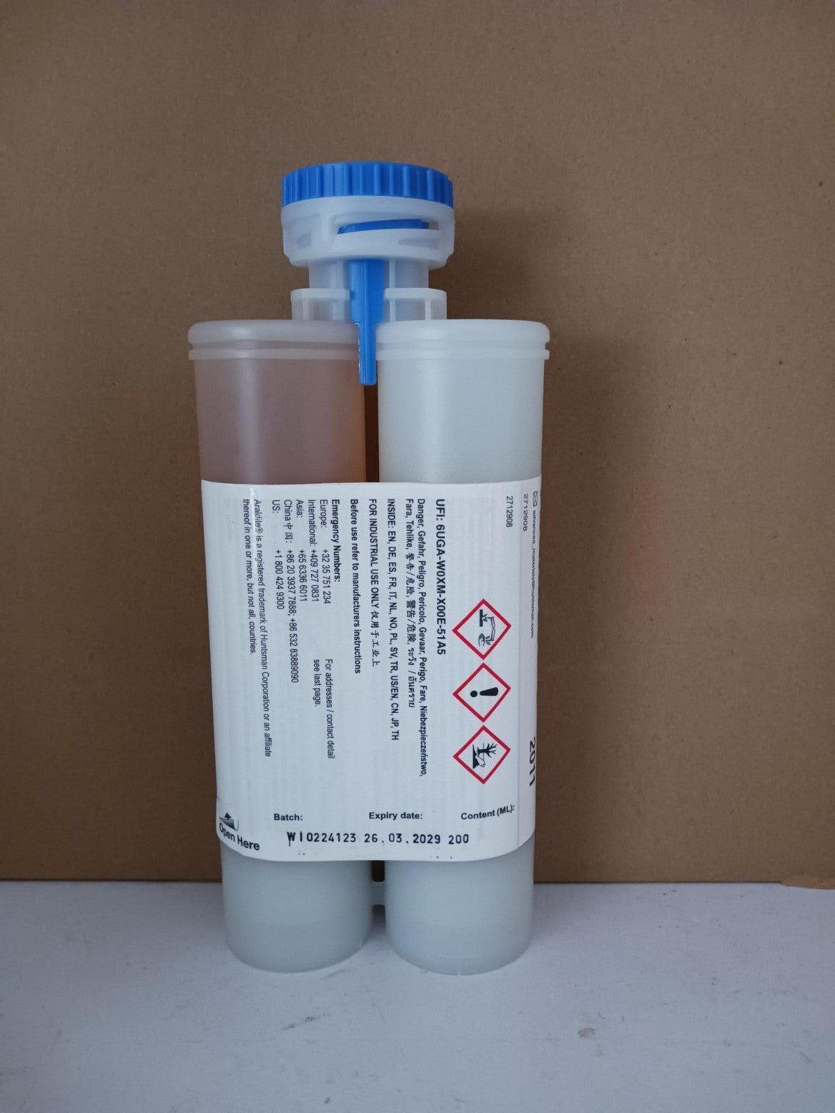 HUNTSMAN Araldite 2011 A/B Epoxy Adhesive 200ML Exp 2029 free shipping