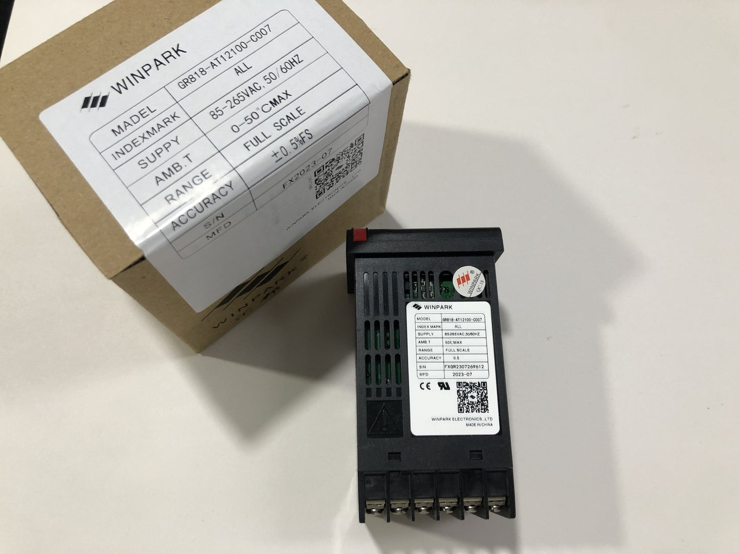 WINPARK Changzhou Huibang Temperature Controller GR818-AT12000 GR818-AT12100-C0