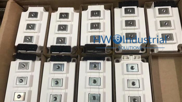 1PC Infineon IGBT Power Module FF300R12KT4