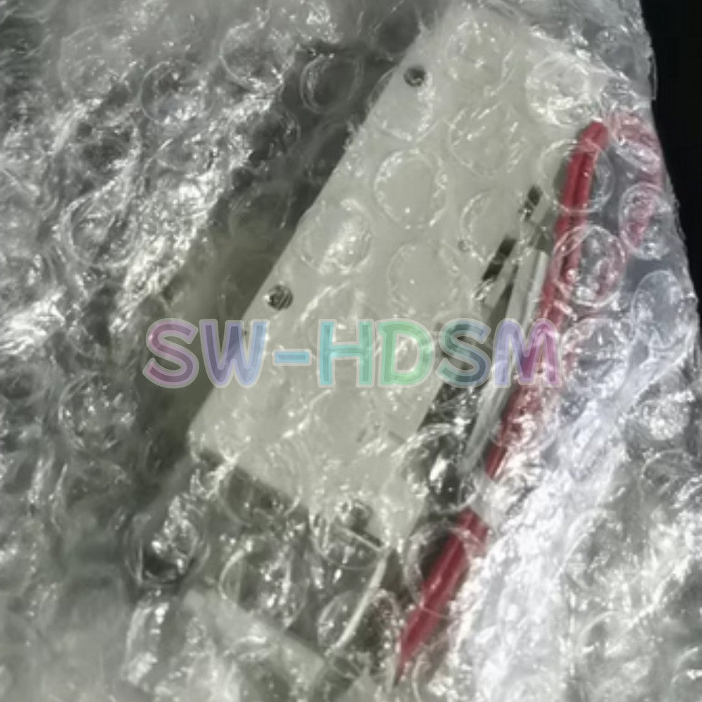 1PCS for SMC Solenoid Valve VQZ2121-5L1-C4 Freight Free