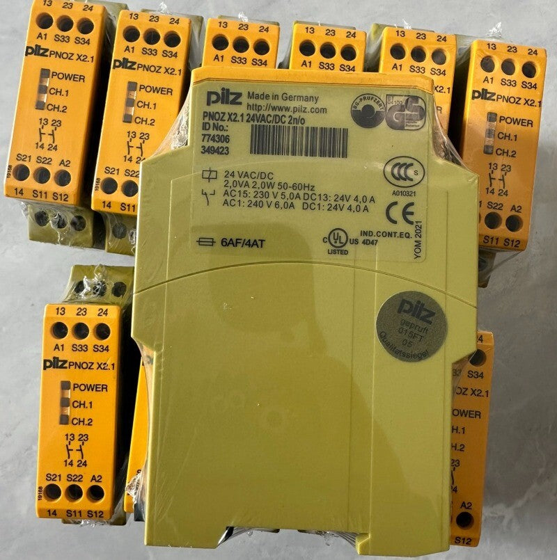 1pcs PILZ PNOZ X2.1 24VAC/DC 2n/o Safety Relay Module 774306