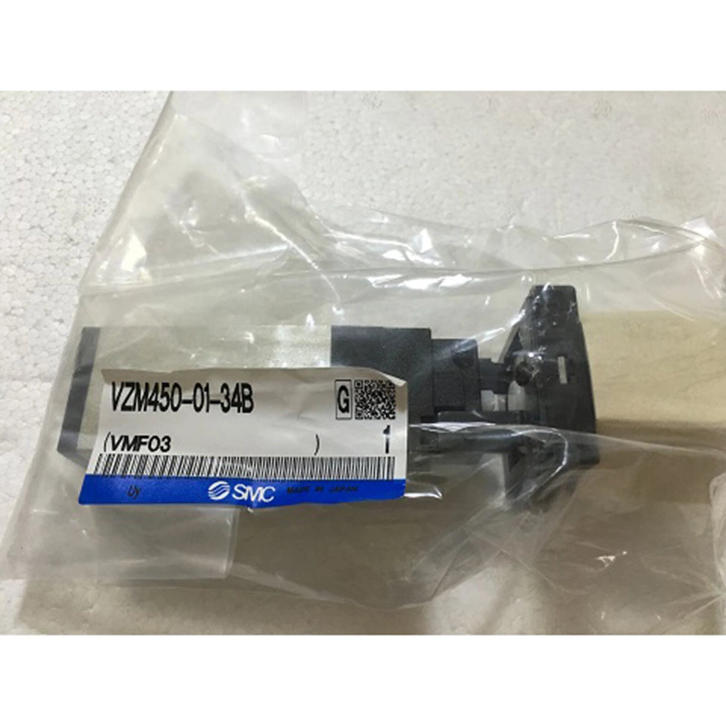 1pc SMC VZM450-01-34B manual valve VZM450-01-34B spot stock #P