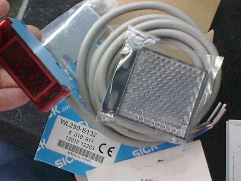 1 PCS SICK WL250-S132 6010611 Photoelectric Sensor Switch