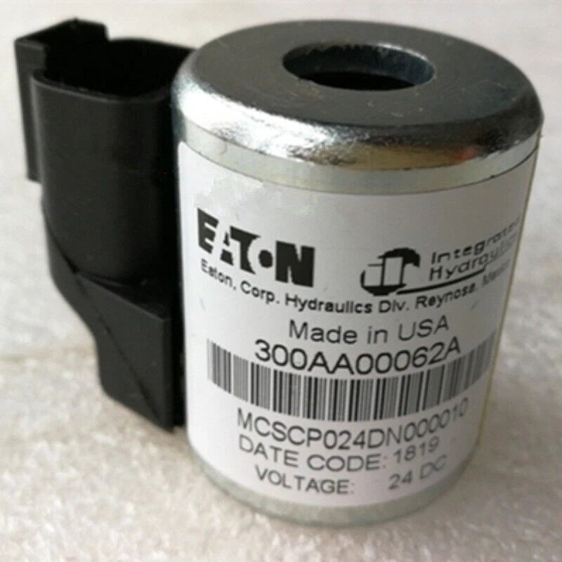1PCS Eaton Vickers 300AA00062A 24DC solenoid valve coil #P