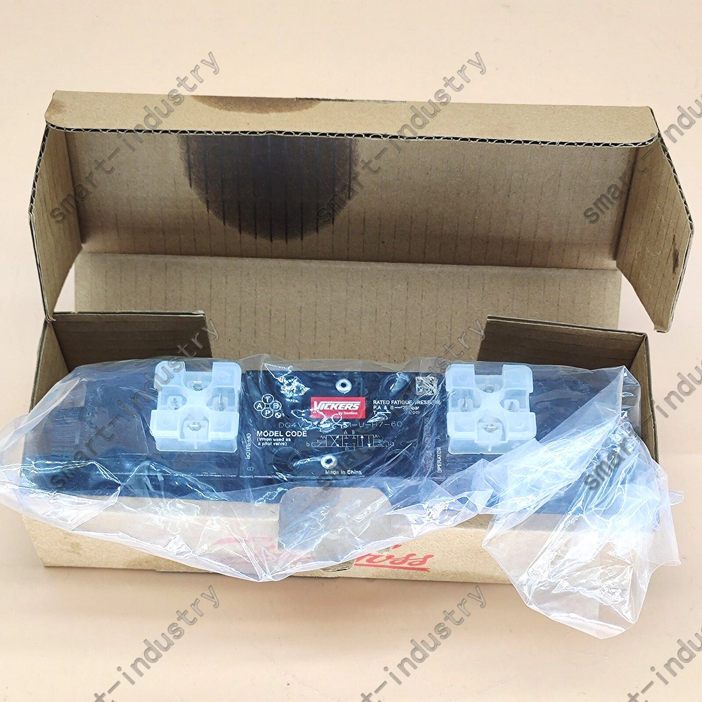 For danfoss DG4V-3-2C-M-U-H7-60 Vickers solenoid valve fast delivery