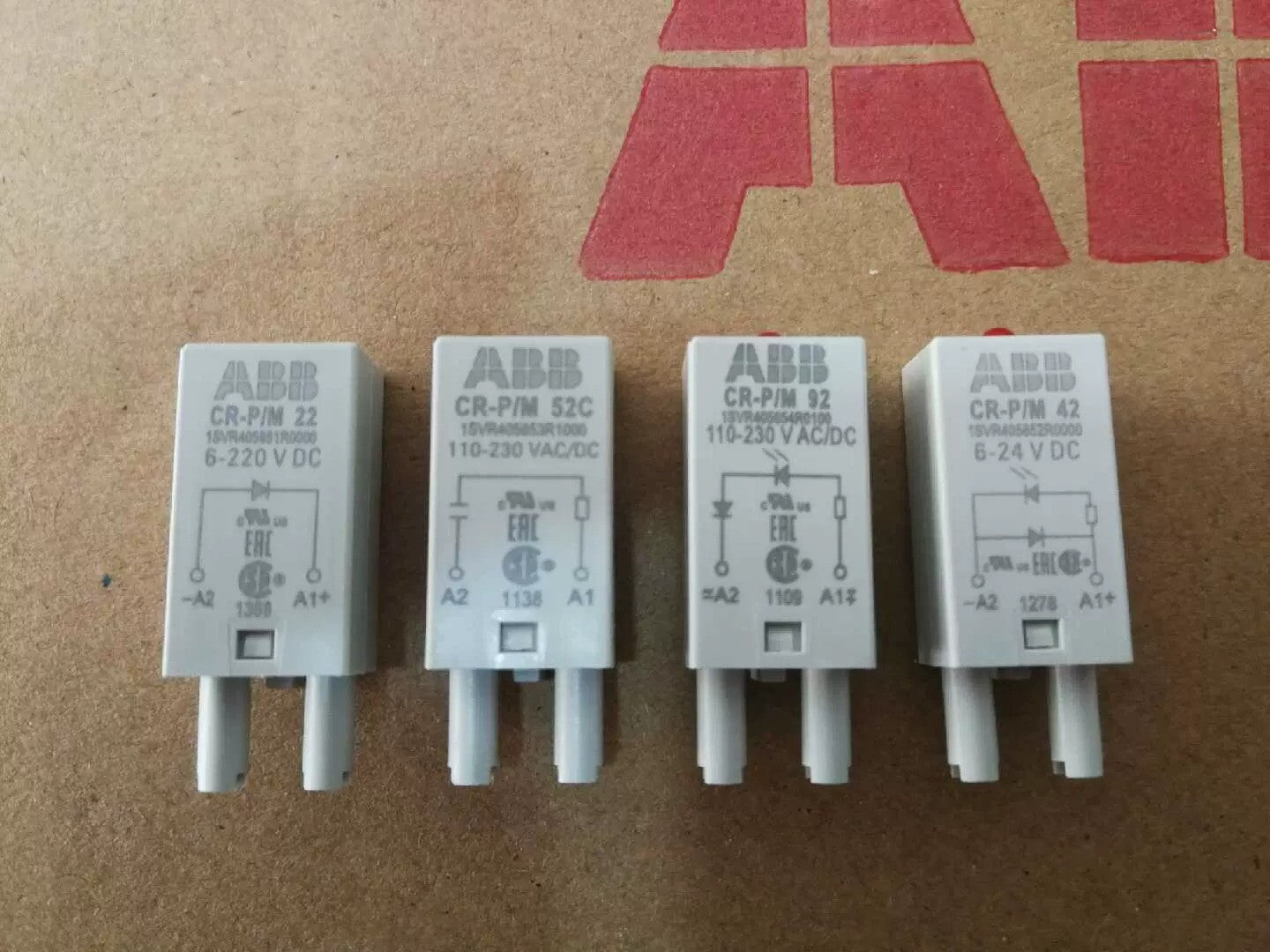 Pack/10pcs ABB Relay LED Plug-in Red Protection Module CR-P/M 92 110-230VAC/DC
