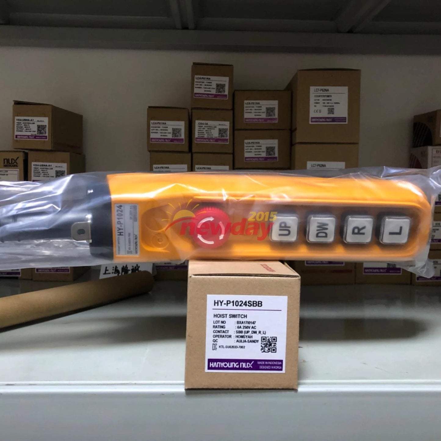 1PC HY-1024SBB Emergency Stop Switch HY-P1024SBB