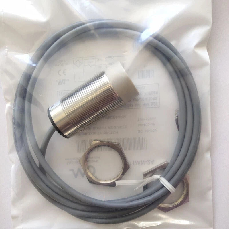 .For Micro Detectors AT1/AP-4A Proximity Sensor Switch AT1-AP-4A #P