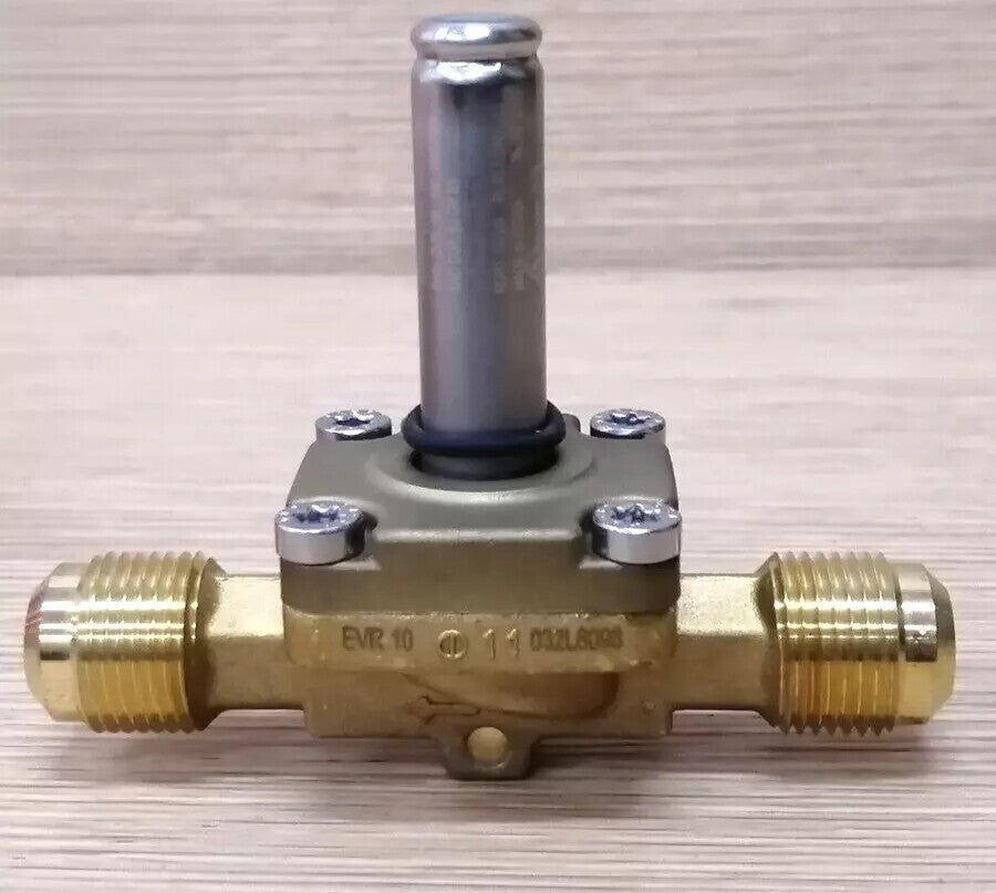 1 pcs For Danfoss EVR10 032L8098 replace 032F8098 Solenoid Valve