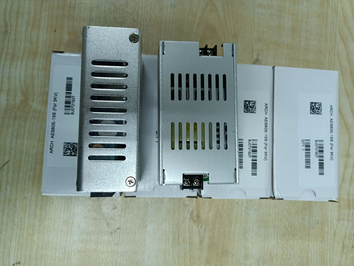 1pcs ARCH AES60E-15S switching power supply