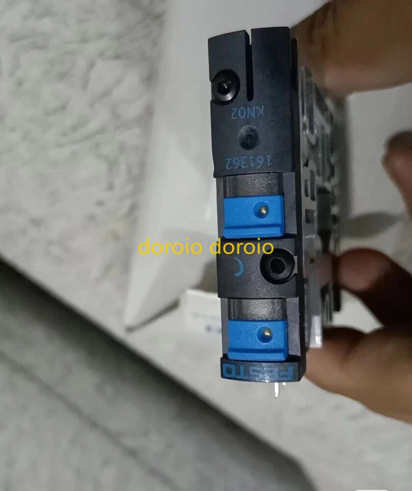 1PC FESTO CPV14-M1H-2X3-GLS-1/8 161362 solenoid valve #P
