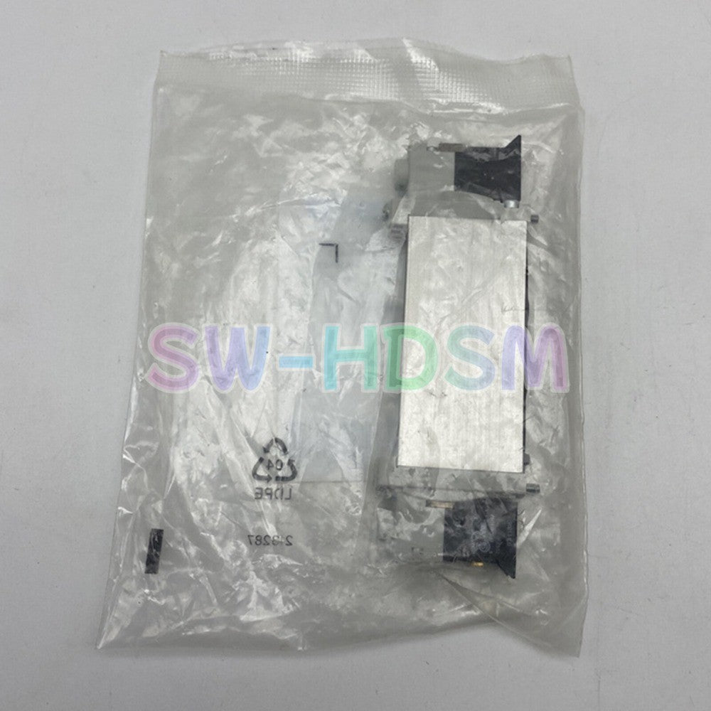 1PCS Festo Solenoid Valve VUVG-B14-T32C-AZT-F-1P3 566513 Freight Free
