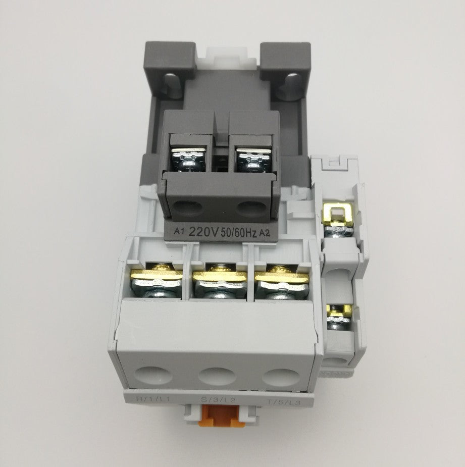 1PC LS AC contactor GMC(D)-32 GMC-32 32A 220VAC Free Shipping