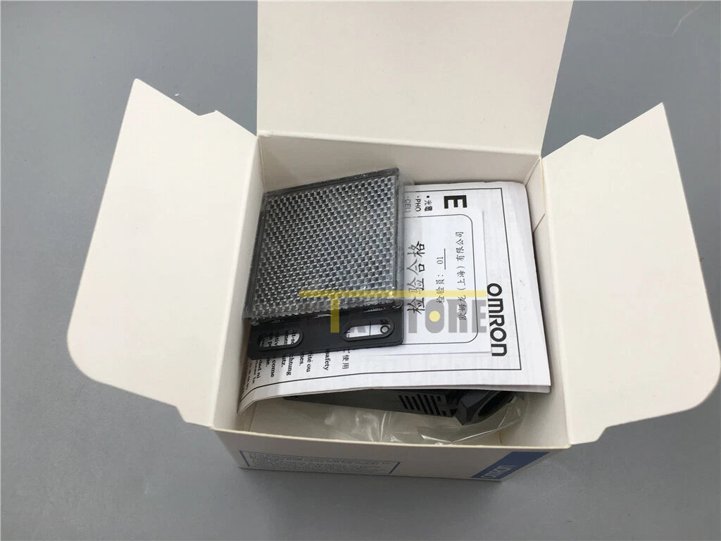 1PCS Omron photoelectric switch E3JM-R4M4 Sensor&Proximity Switch #P