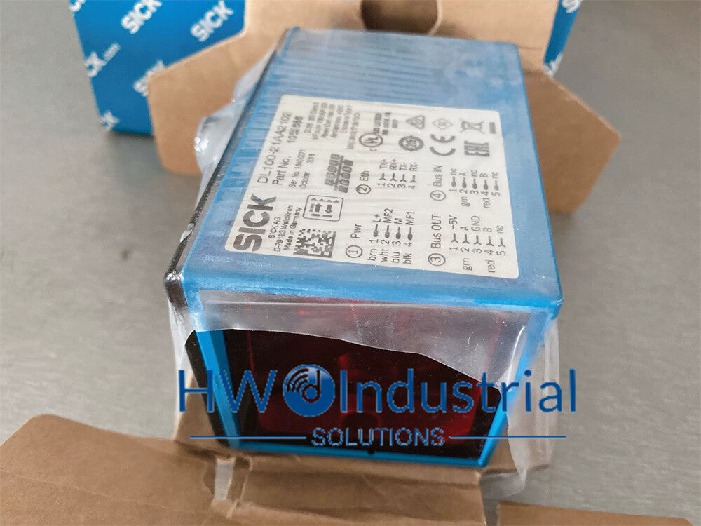 1/Piece DL100-21AA2102 1052686 SICK Laser Distance Measuring Sensor