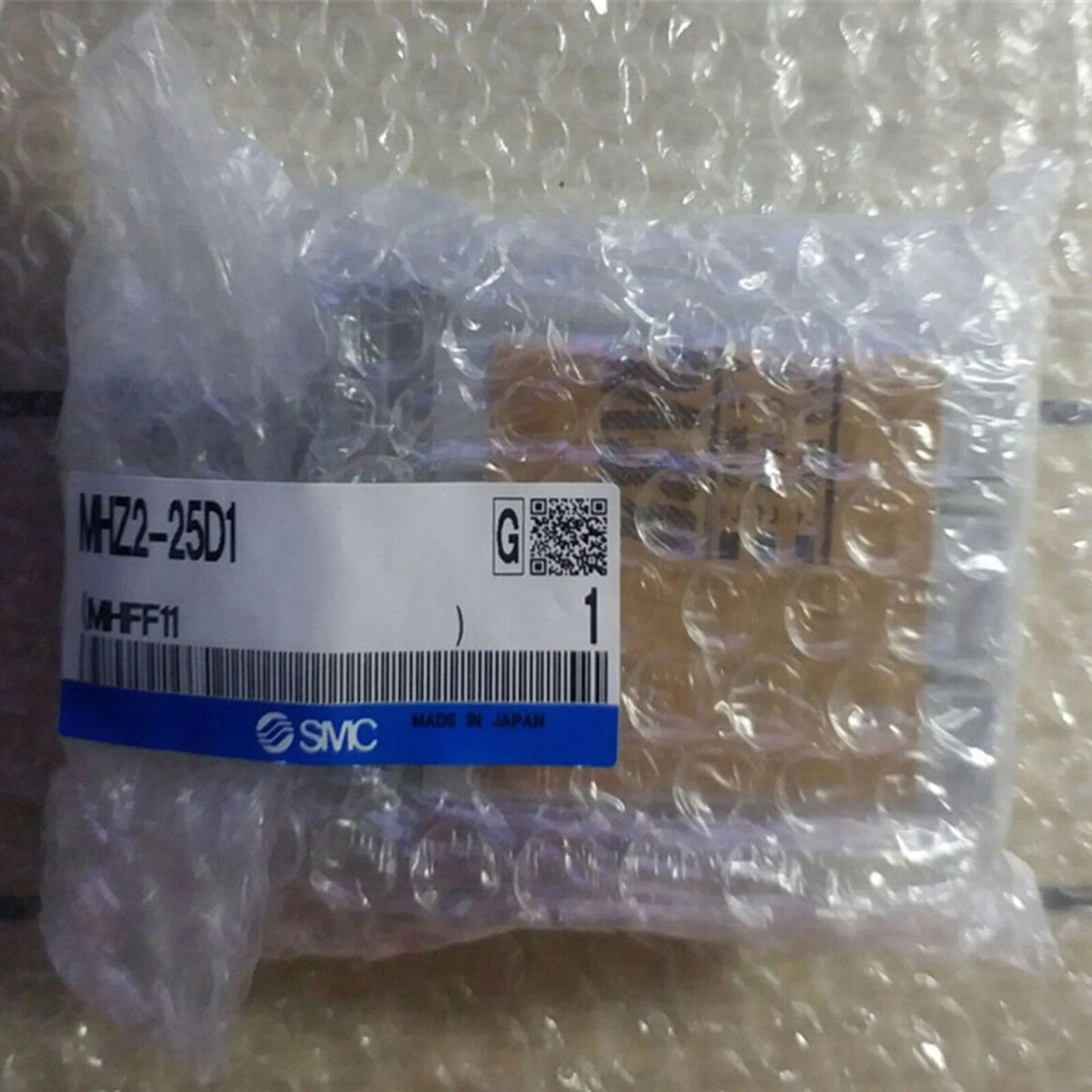 1pc SMC MHZ2-25D1 Pneumatic finger cylinder Quality assurance #P
