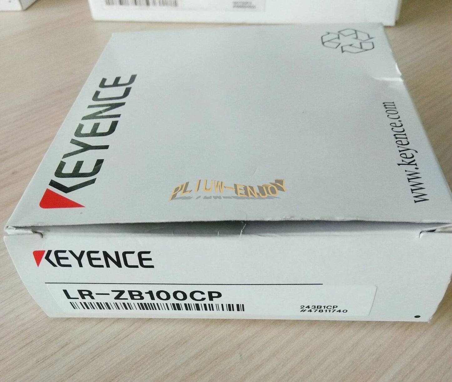 ONE Keyence LR-ZB100CP /da #P