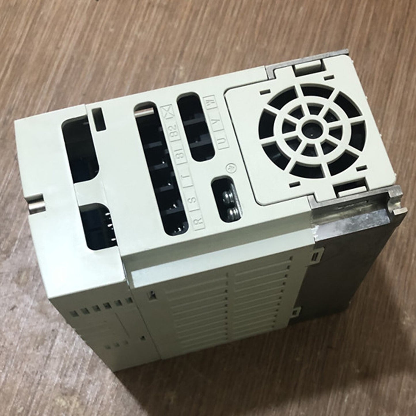 1pcs LS/LG SV008IG5A-4 frequency converter