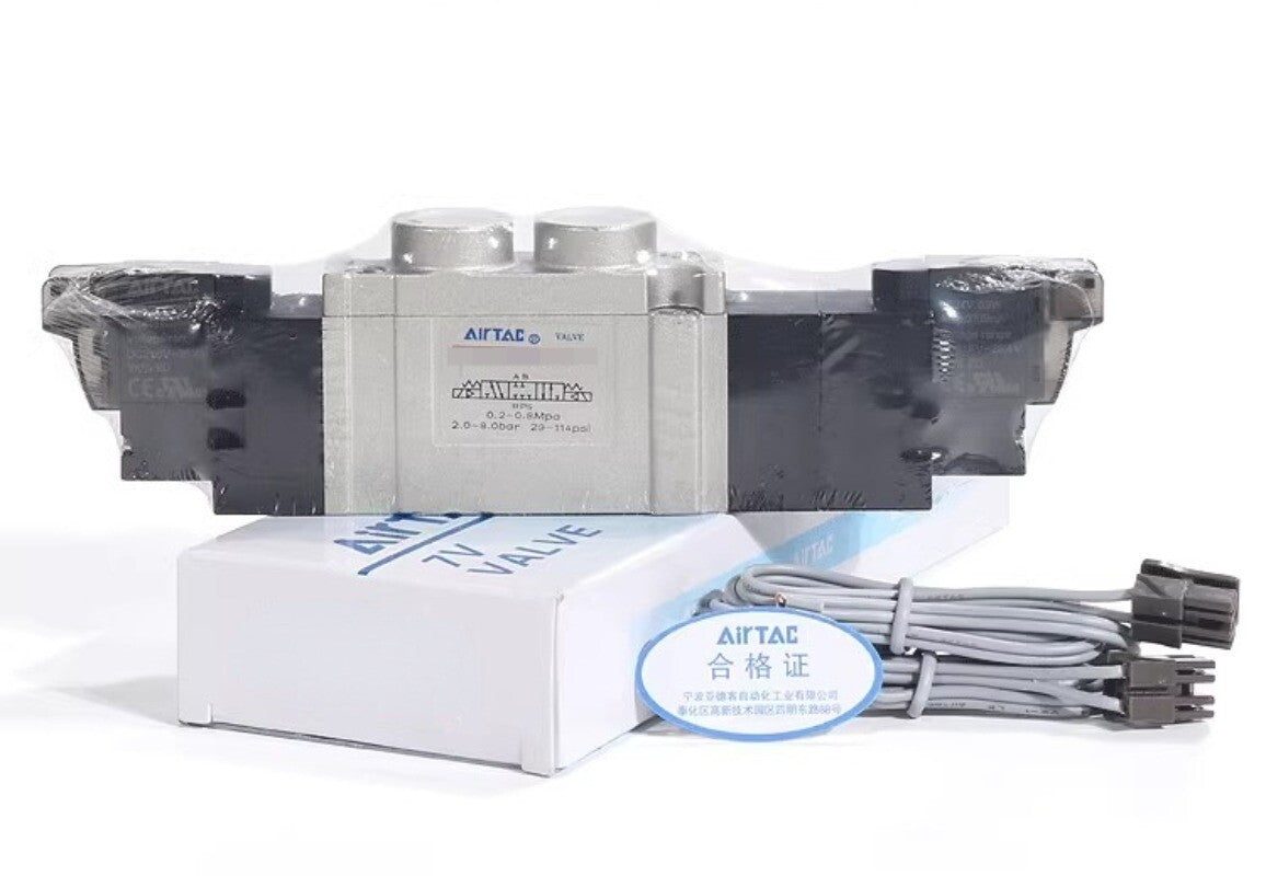1pcs AirTAC Solenoid Valve 7V130E06B050 DC24V Dual Electronic Control