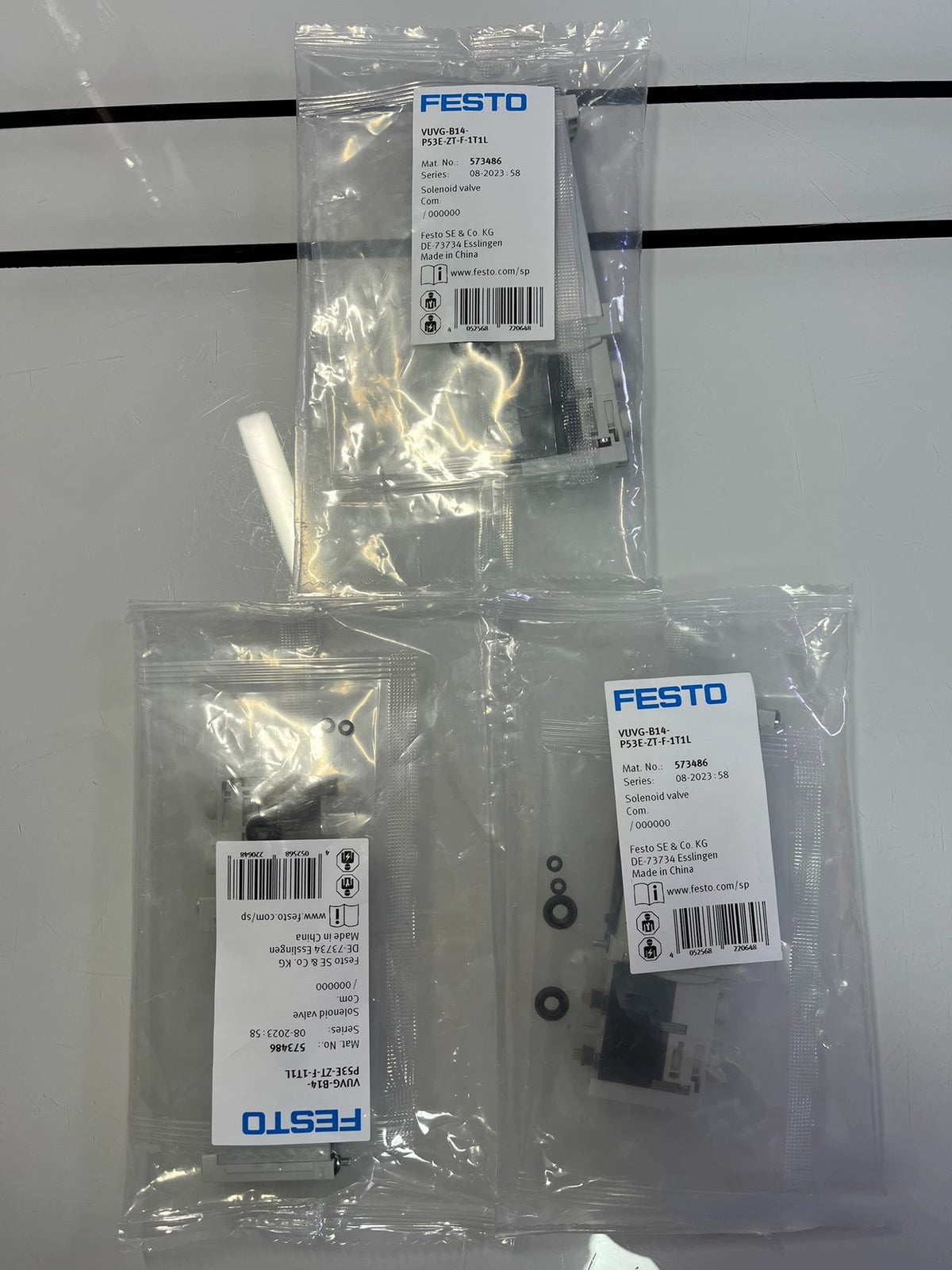 1pcs Festo 573486 VUVG-B14-P53E-ZT-F-1T1L