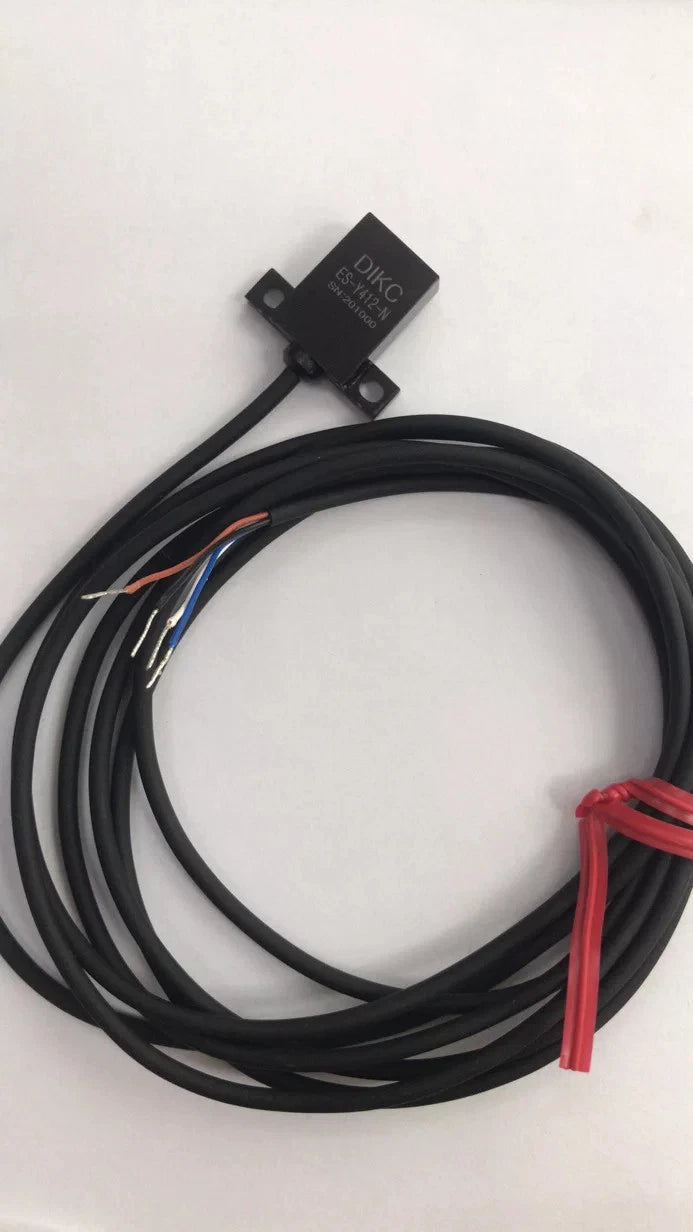 1PCS FIT FOR ES-Y412-N small square photoelectric sensor ES-Y412