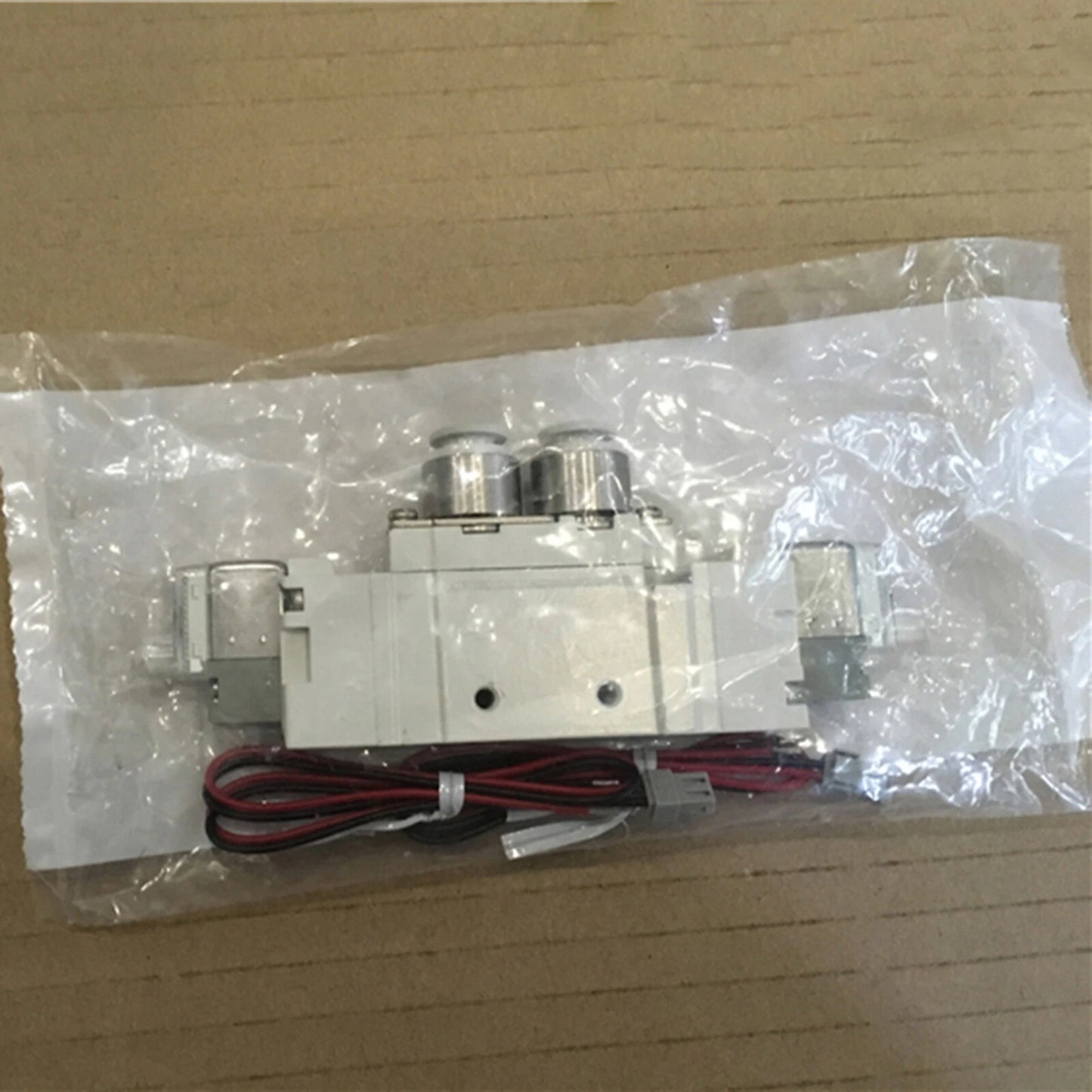 1pc SMC SY7220-5LZ-C8 Solenoid valve Free ship #YP1 #P