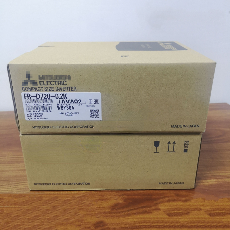 1pcs Mitsubishi Frequency Converter FR-D720-0.2K