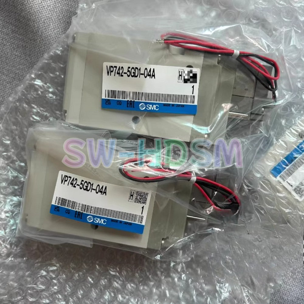 1PCS Fit for SMC Solenoid Valve VP742-5GD1-04A Freight Free