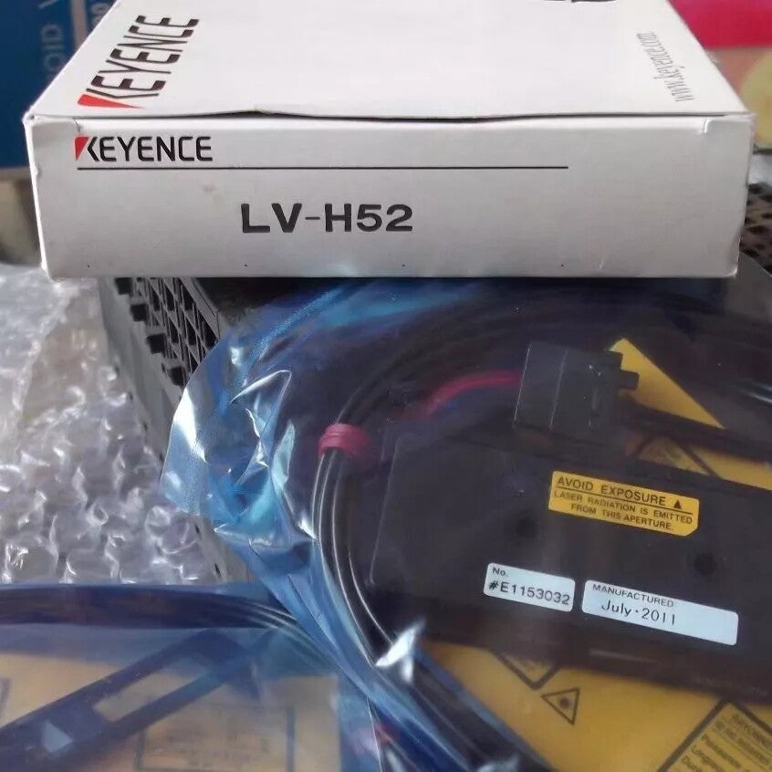 1pcs Keyence LV-H52 Laser Sensor