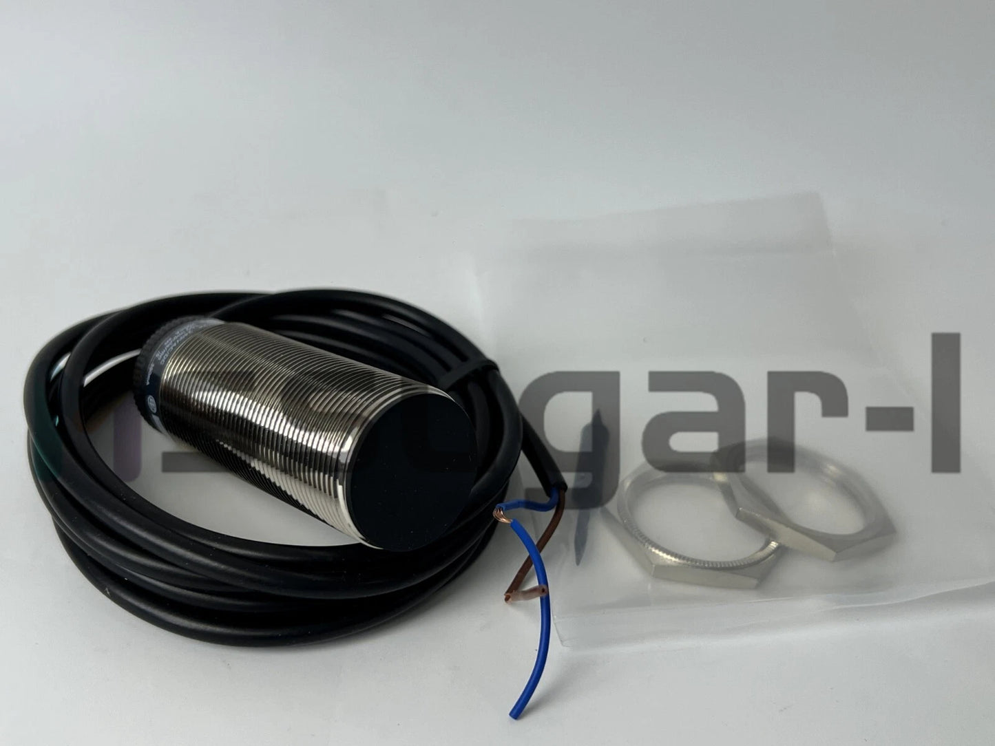 1PC Schneider XSAV11801 Telemecanique Proximity Switch Free Ship XSA-V11801
