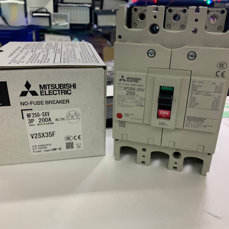1pcs Mitsubishi Circuit Breaker NF250-SXV 3P 200A 1110010663