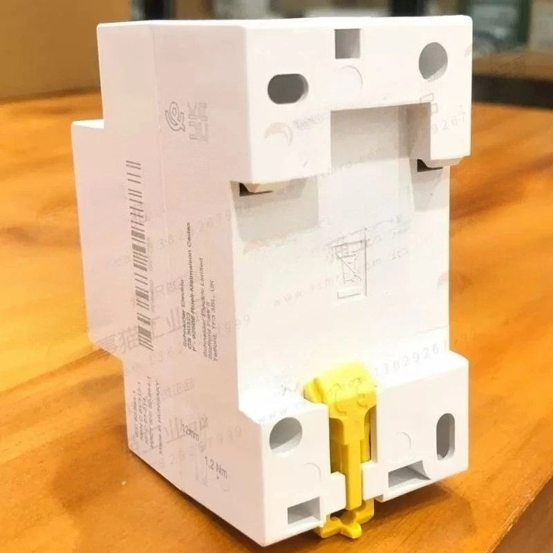1PCS FIT FOR A9A15306 socket DIN slot 2P+E 16A 250V