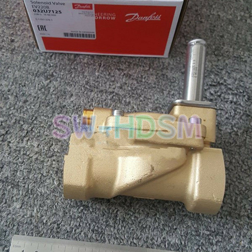 1PCS For DANFOSS 032U7125 Solenoid Valve Freight free