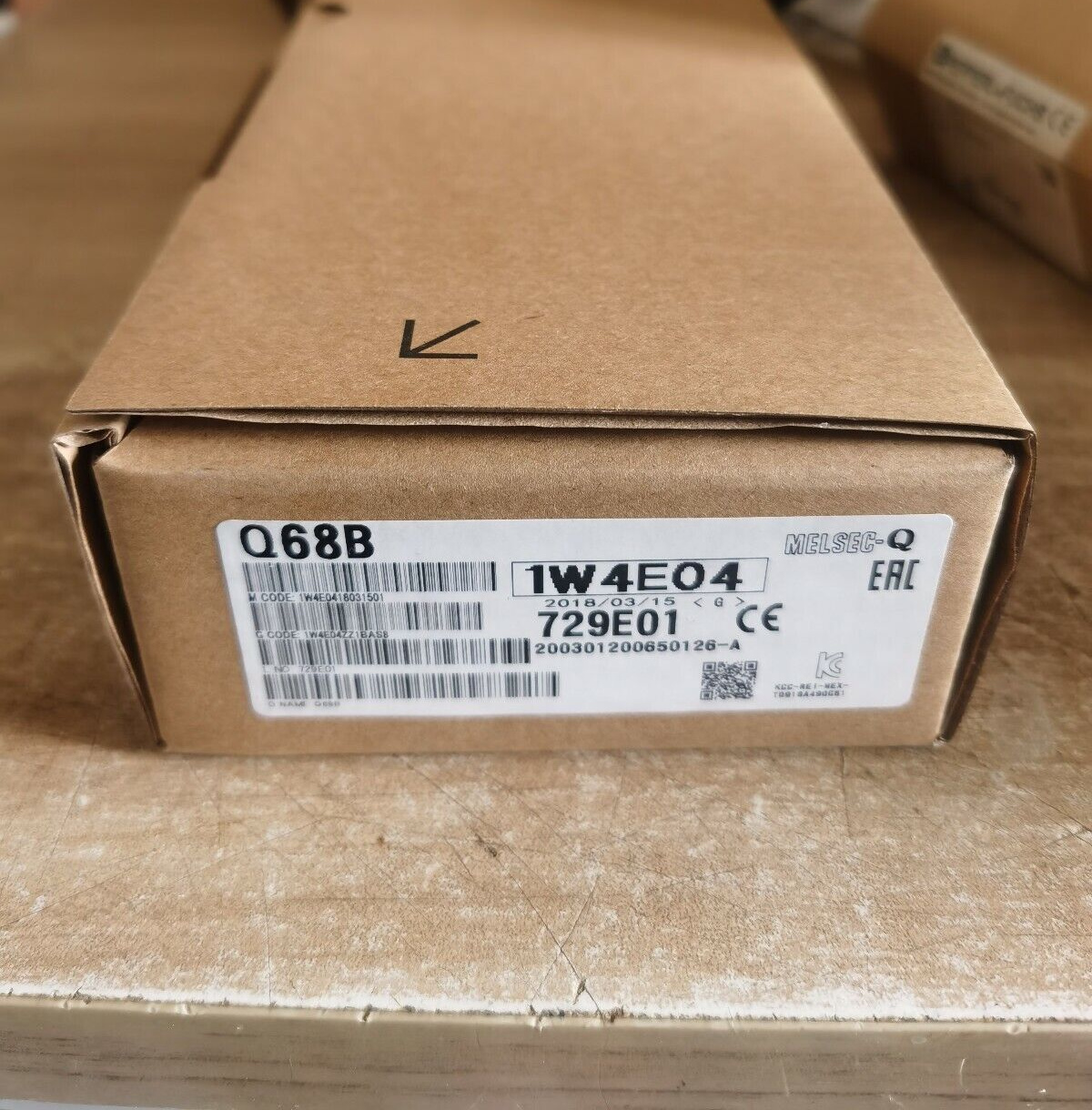 1pcs MITSUBISHI Module Base Q68B